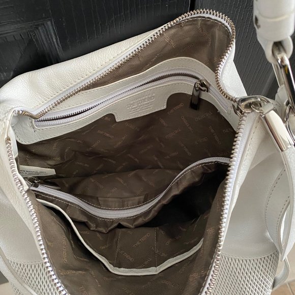 Sac à main à bandoulière en cuir blanc de marque THE TREND. - Picture 5 of 9